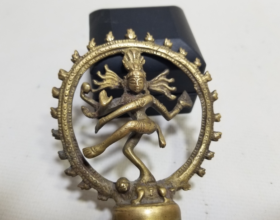 UZAKDOĞU YAPIMI DEKORATİF PİRİNÇ MASA ÜSTÜ OBJESİ