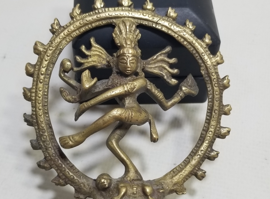 UZAKDOĞU YAPIMI DEKORATİF PİRİNÇ MASA ÜSTÜ OBJESİ