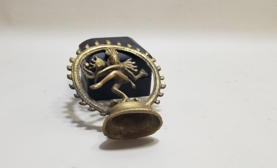 UZAKDOĞU YAPIMI DEKORATİF PİRİNÇ MASA ÜSTÜ OBJESİ