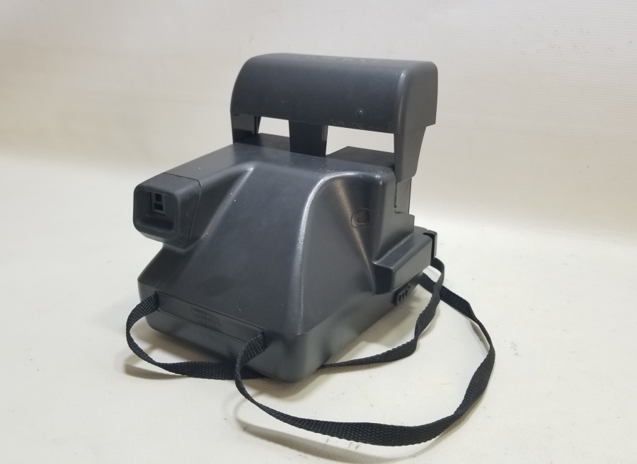 AMERİKAN YAPIMI POLAROID FOTOĞRAF MAKİNESİ