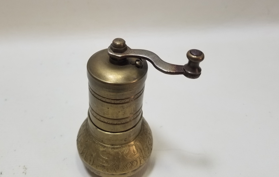 ANTİKA PİRİNÇ BAHARAT DEĞİRMENİ