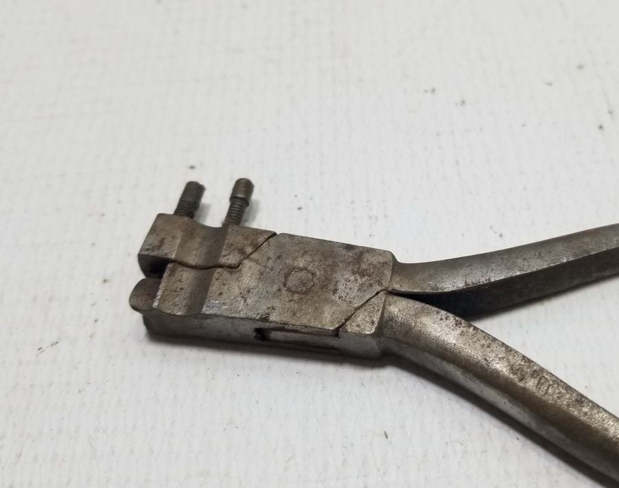 ANTİKA METAL EL ALETİ