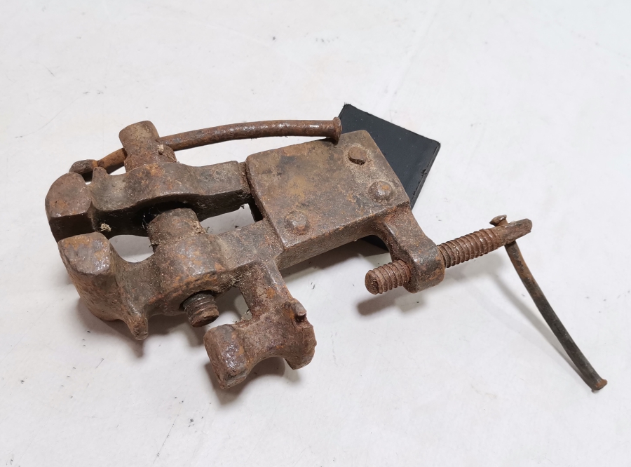 OSMANLI DÖNEMİ EL YAPIMI BÜYÜK BOY MENGENE