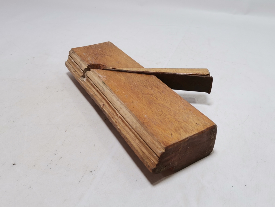 NADİR TİPTE OSMANLI DÖNEMİ MARANGOZ RENDESİ