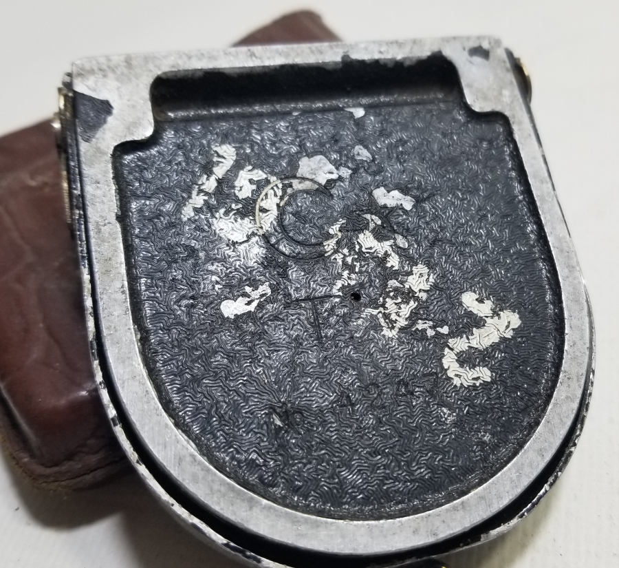 ORİJİNAL DERİ KILIFINDA ANTİKA ASKERİ PUSULA