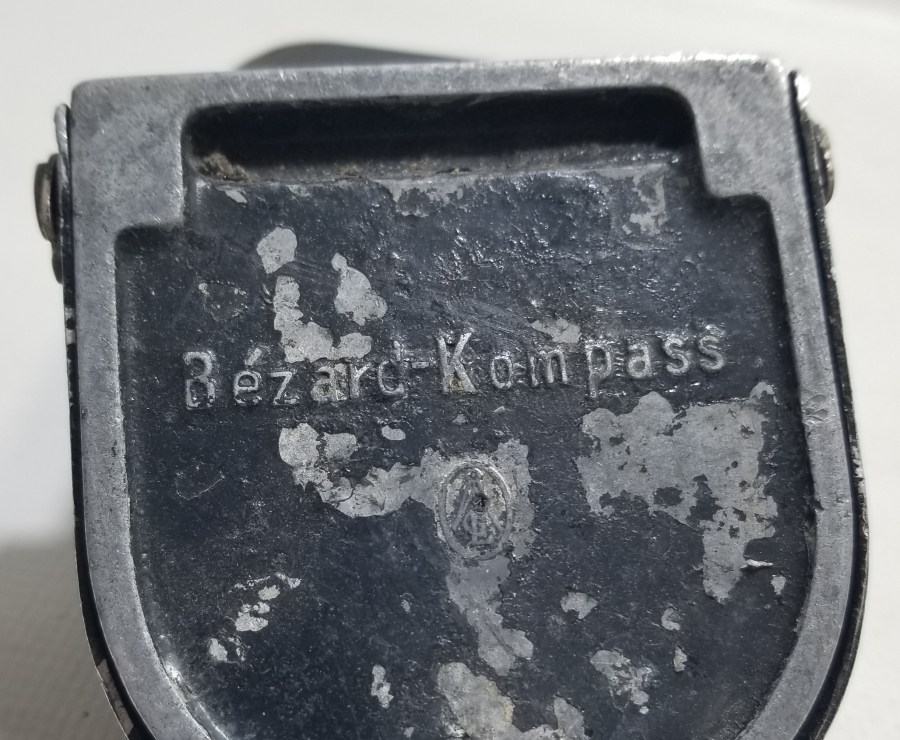 ORİJİNAL DERİ KILIFINDA ANTİKA ASKERİ PUSULA