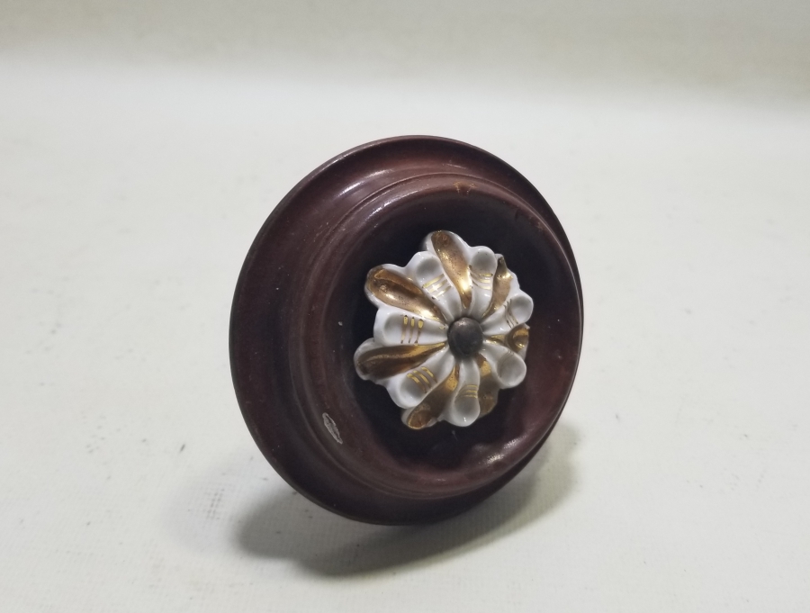 AHŞAP ÜZERİ ALTIN VERMEYLİ PORSELEN APLİKLİ OSMANLI DÖNEMİ NADİR KAPI KOLU