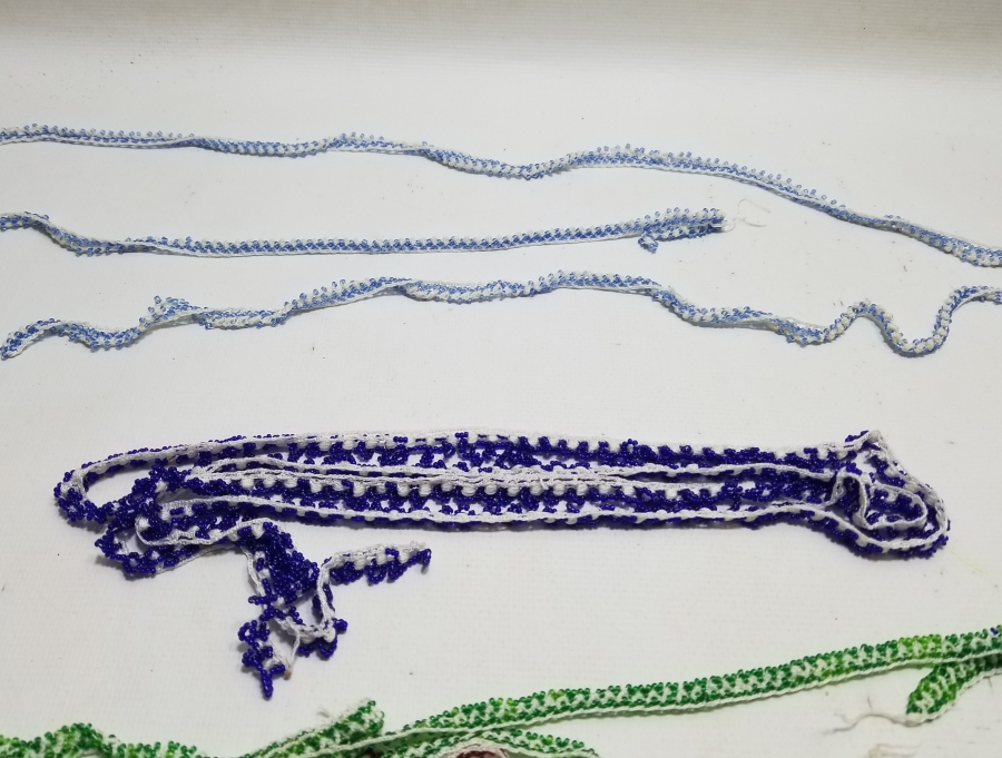 OPAL BONCUKLU ANTİKA YAZMA KENARI LOTU