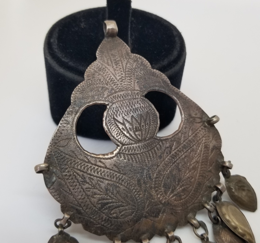 ÜZERİ HAYAT AĞACI FİGÜRLÜ OSMANLI DÖNEMİ KALEM İŞÇİLİKLİ KOLYE - GERDANLIK