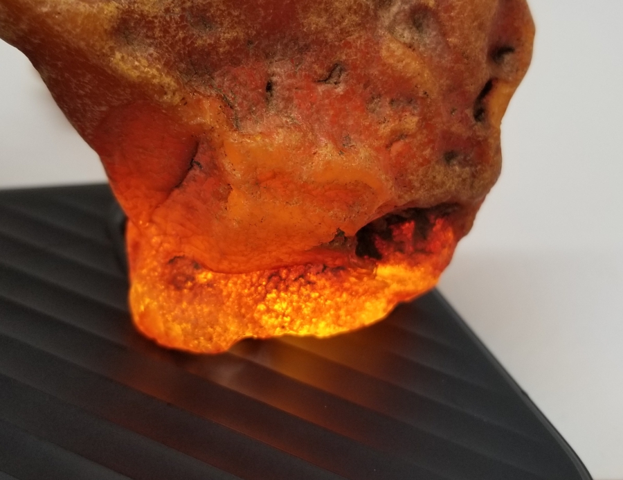 İŞLENMEMİŞ HAM KAYA DAMLA KEHRİBAR