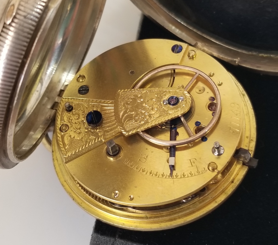 NADİR TİPTE GÜMÜŞ KASA VE GÜMÜŞ KADRANLI YARIM PRİOR CEP SAATİ