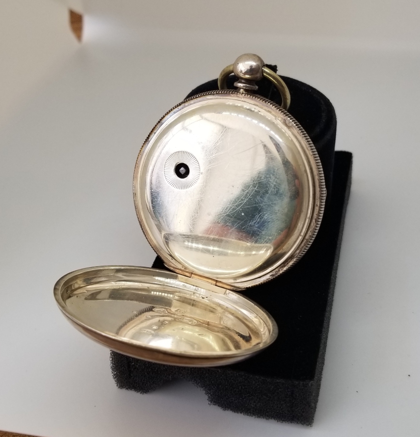 NADİR TİPTE GÜMÜŞ KASA VE GÜMÜŞ KADRANLI YARIM PRİOR CEP SAATİ