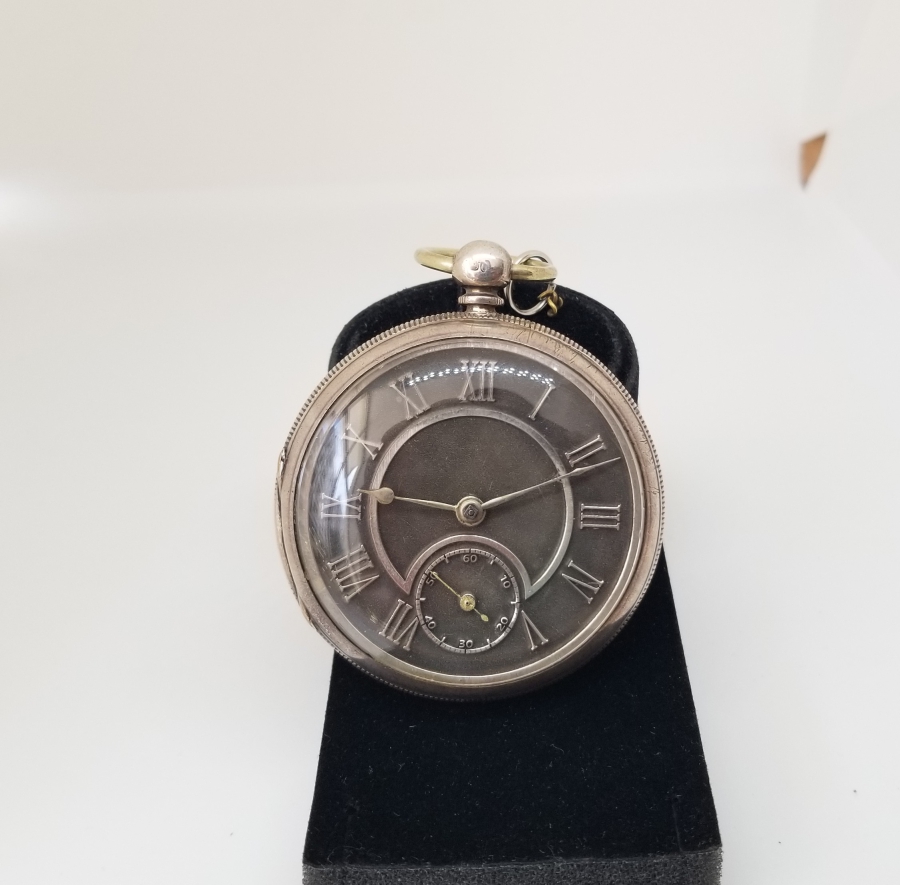 NADİR TİPTE GÜMÜŞ KASA VE GÜMÜŞ KADRANLI YARIM PRİOR CEP SAATİ