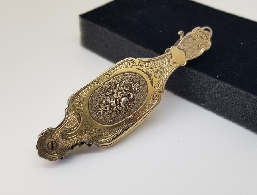 ÜZERİ KABARTMA İŞÇİLİKLİ OSMANLI DÖNEMİ GÜMÜŞ GÖZLÜK