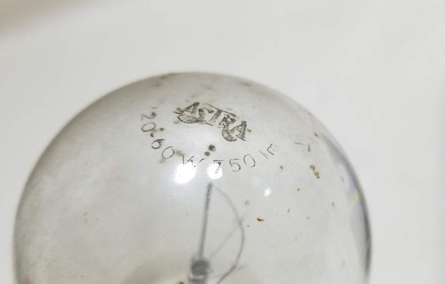 ORİJİNAL KUTUSUNDA ANTİKA LAMBA