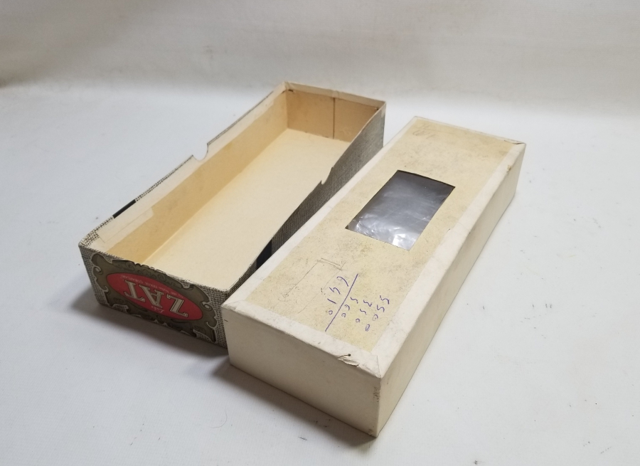 ANTİKA ÇORAP KUTUSU