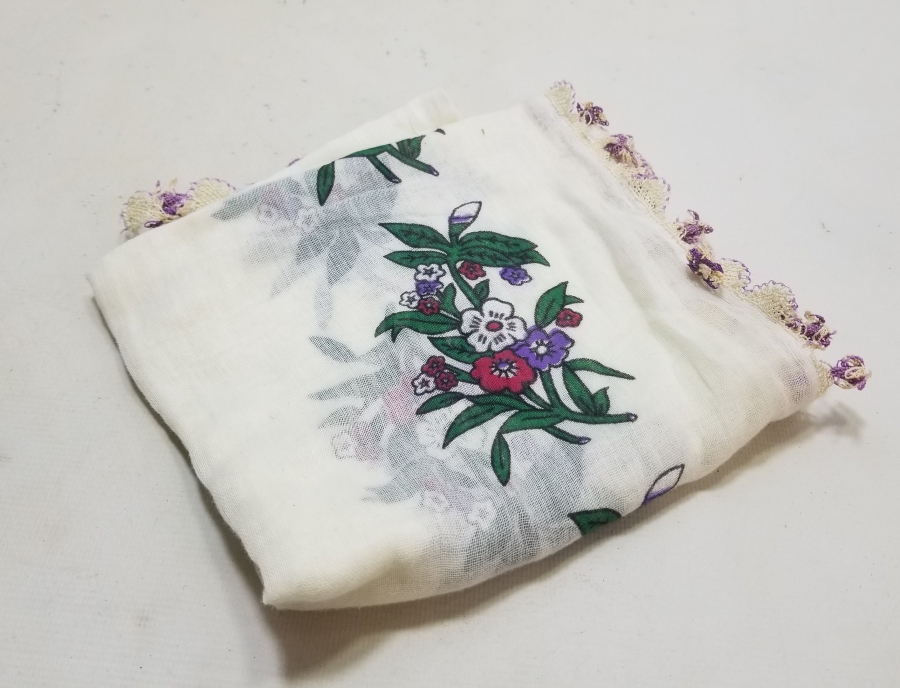 ÇEVRESİ İĞNE OYALI ANTİKA YAZMA