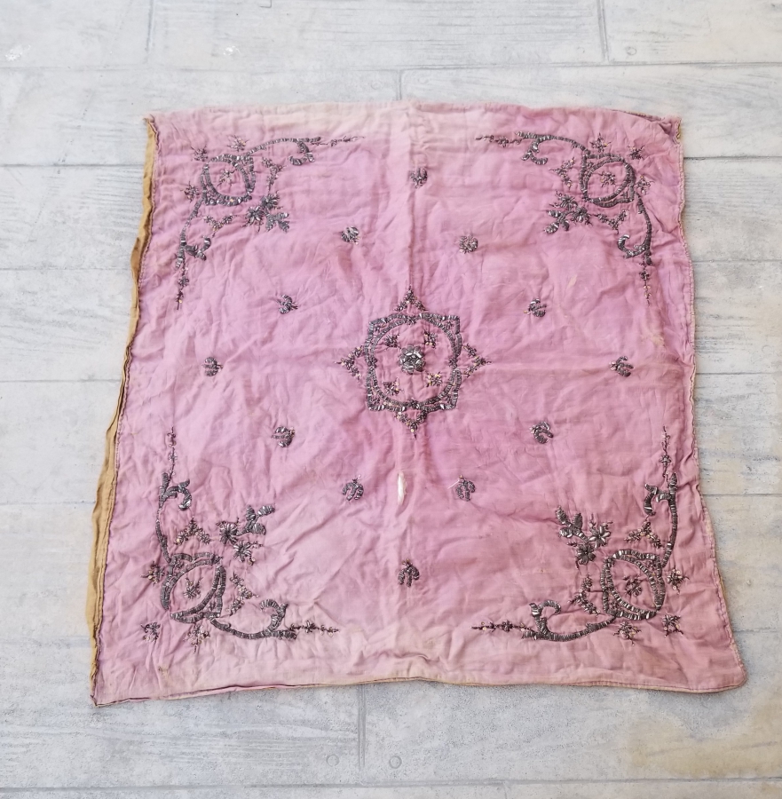 OSMANLI DÖNEMİ SIRMA İŞÇİLİKLİ GELİN BOHÇASI