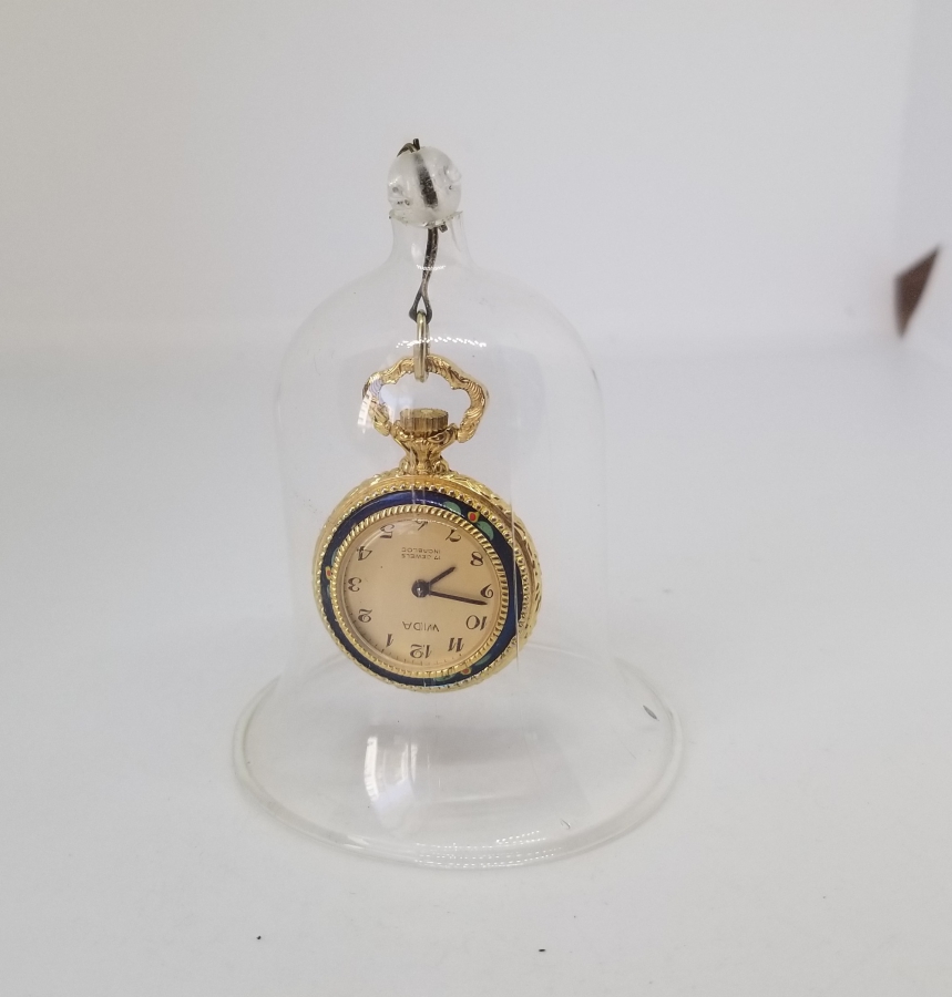 ORİJİNAL CAM FANUSUNDA MİNE İŞÇİLİKLİ ANTİKA KURMALI SAAT