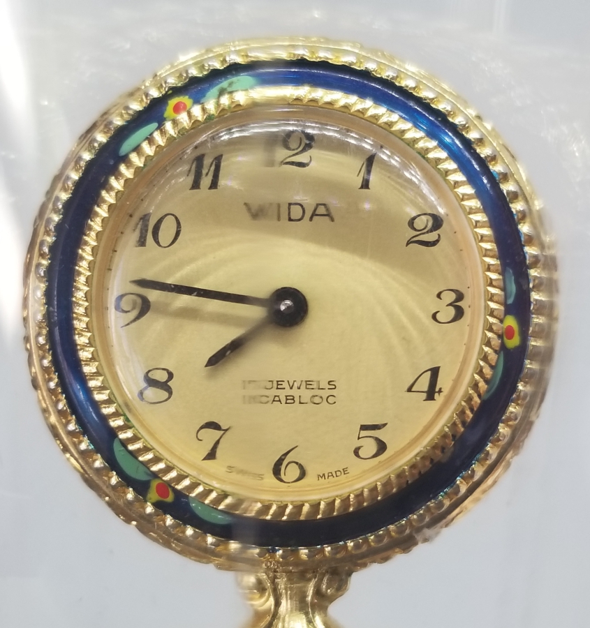 ORİJİNAL CAM FANUSUNDA MİNE İŞÇİLİKLİ ANTİKA KURMALI SAAT