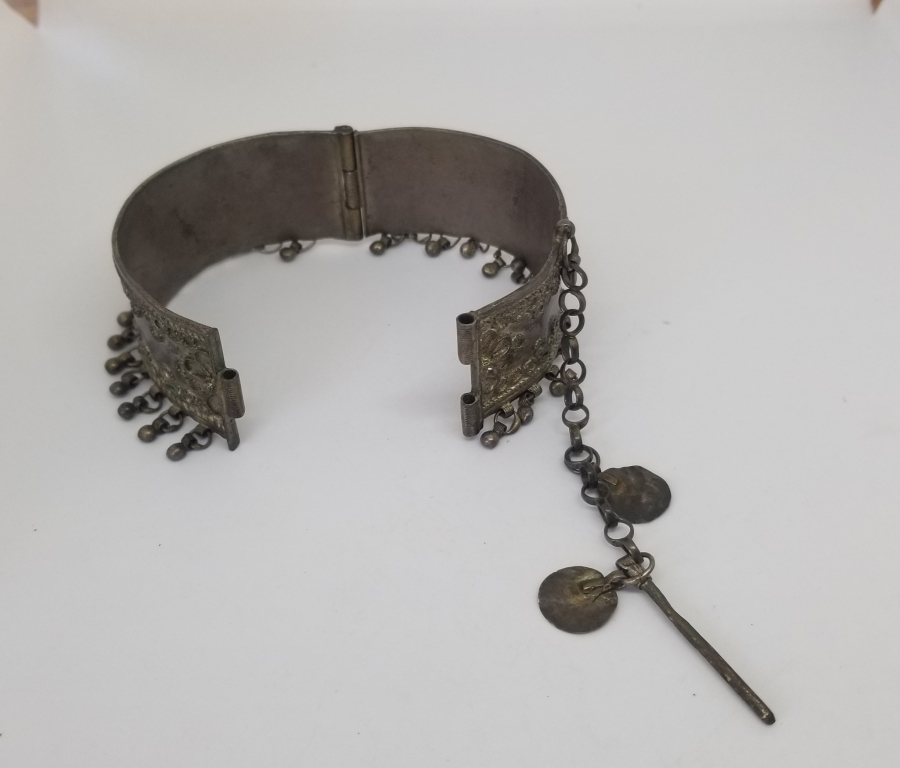 OSMANLI DÖNEMİ KABARTMA İŞÇİLİKLİ CİNGILLI ERMENİ BİLEZİK