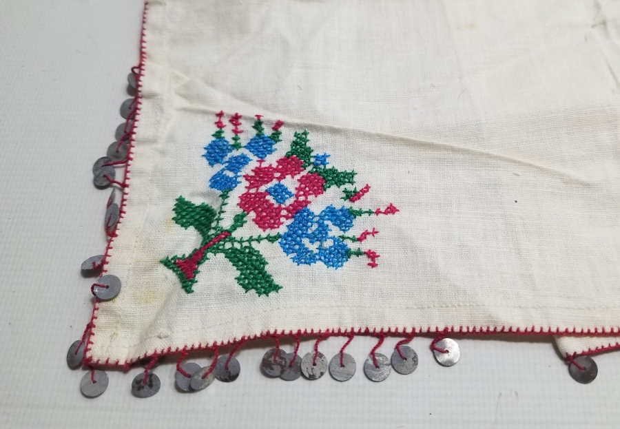 OSMANLI DÖNEMİ KANAVİÇE İŞÇİLİKLİ PULLU SÖZ MENDİLİ