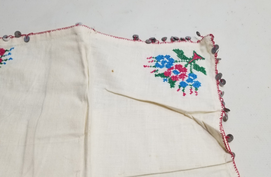 OSMANLI DÖNEMİ KANAVİÇE İŞÇİLİKLİ PULLU SÖZ MENDİLİ