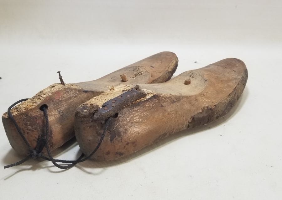 OSMANLI DÖNEMİ EL YAPIMI AHŞAP AYAKKABICI KALIBI