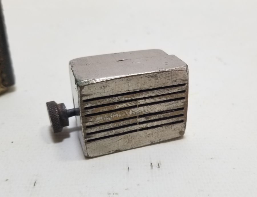 DERİ KUTUSUNDA OSMANLI DÖNEMİ NADİR HACAMAT