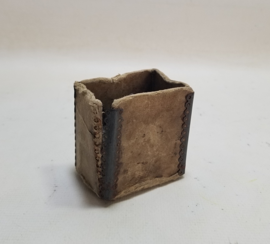 DERİ KUTUSUNDA OSMANLI DÖNEMİ NADİR HACAMAT