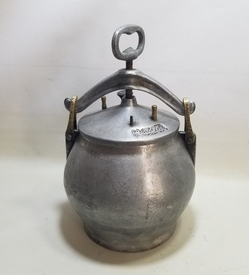 ANTİKA İLK YAPILAN DÜDÜKLÜ TENCERE