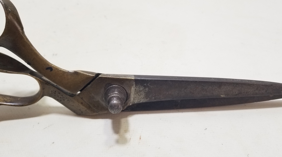 BÜYÜK BOY YERLİ YAPIM ANTİKA TERZİ MAKASI