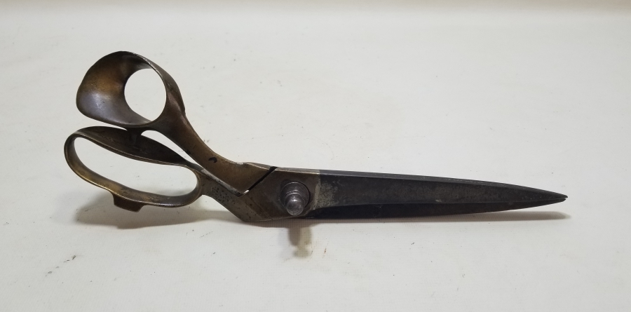 BÜYÜK BOY YERLİ YAPIM ANTİKA TERZİ MAKASI