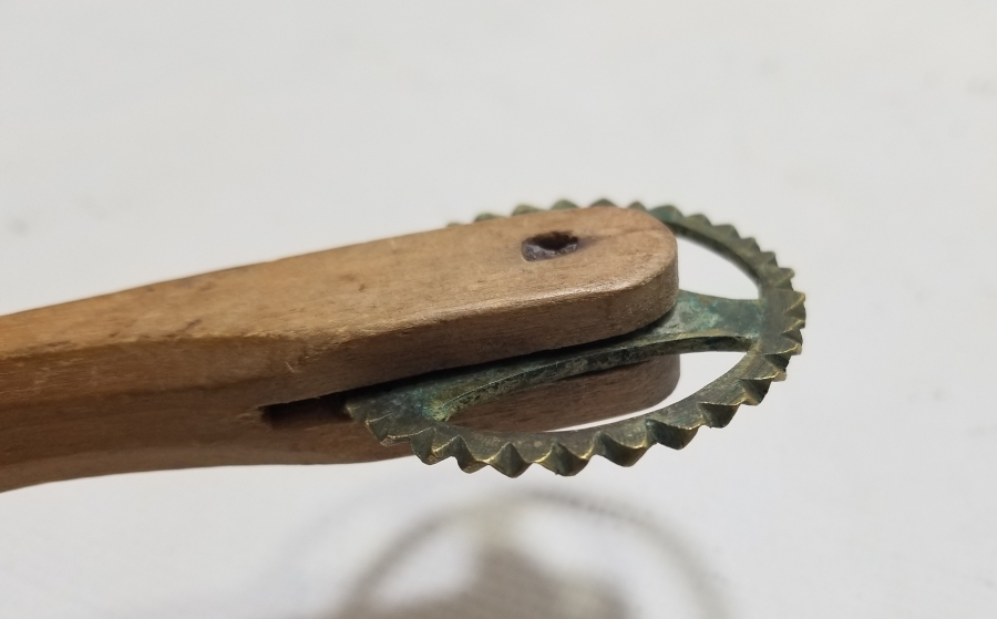 OSMANLI DÖNEMİ EL YAPIMI HAMUR KESME ALETİ