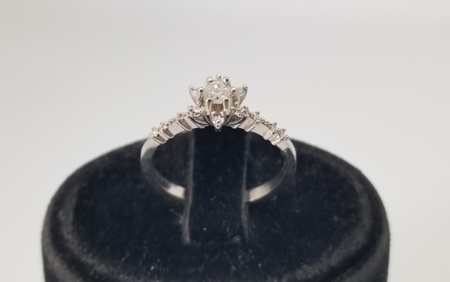 YILDIZ FORMLU PIRLANTA TAŞLI TEKTAŞ YÜZÜK