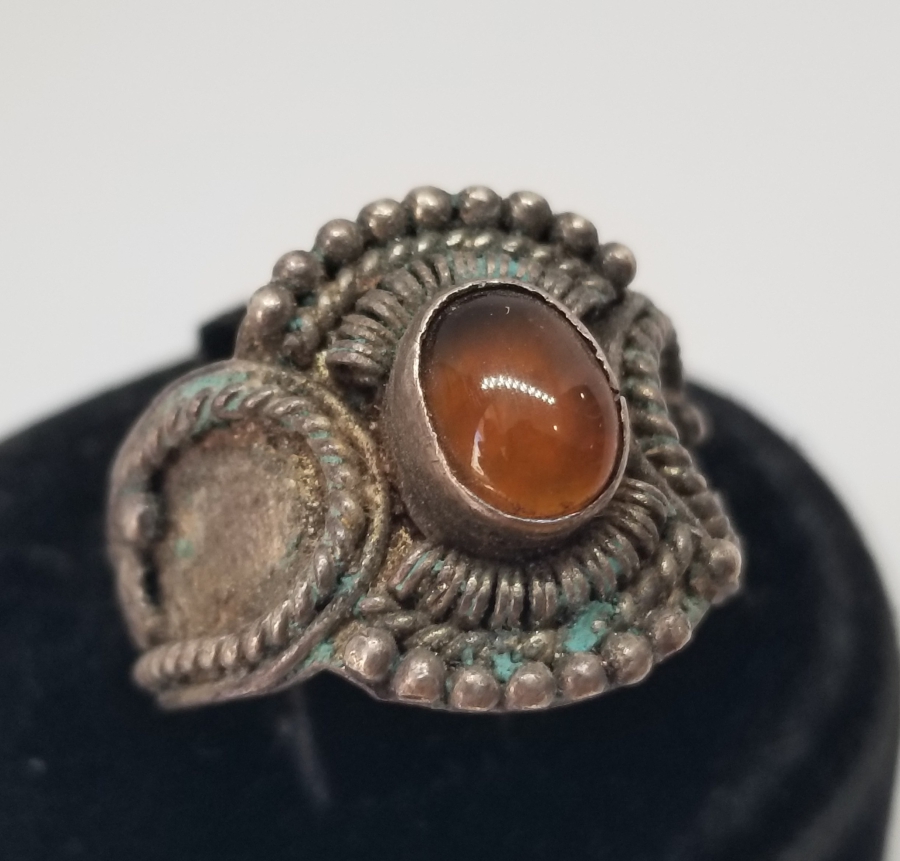 ÜZERİ AKİK TAŞLI VE GÜHERZE İŞÇİLİKLİ OSMANLI DÖNEMİ YÜZÜK