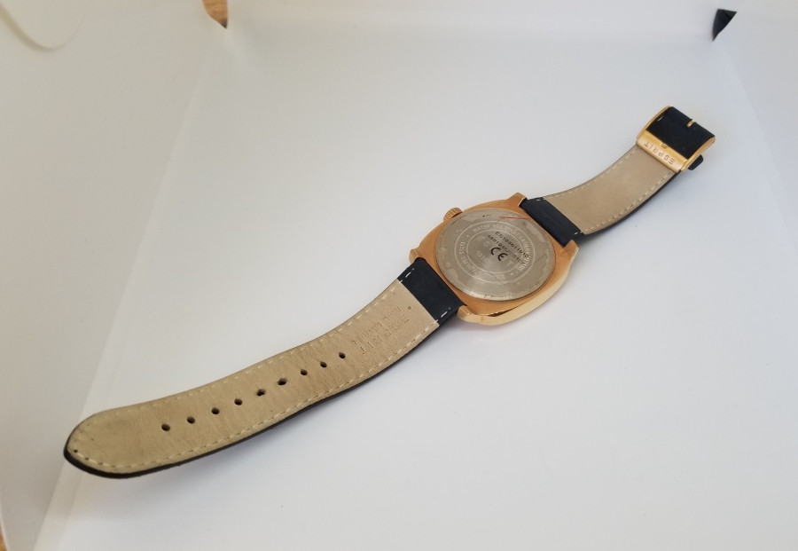 ESPRIT MARKA ALTIN KAPLAMA KOL SAATİ