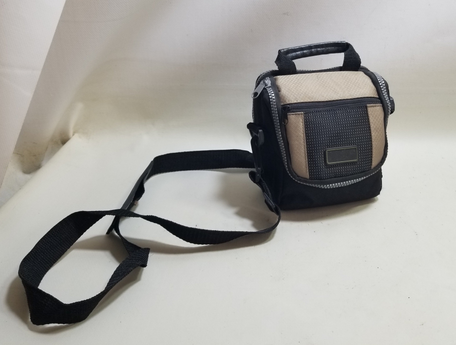 ORİJİNAL ÇANTASINDA CANON KAMERA