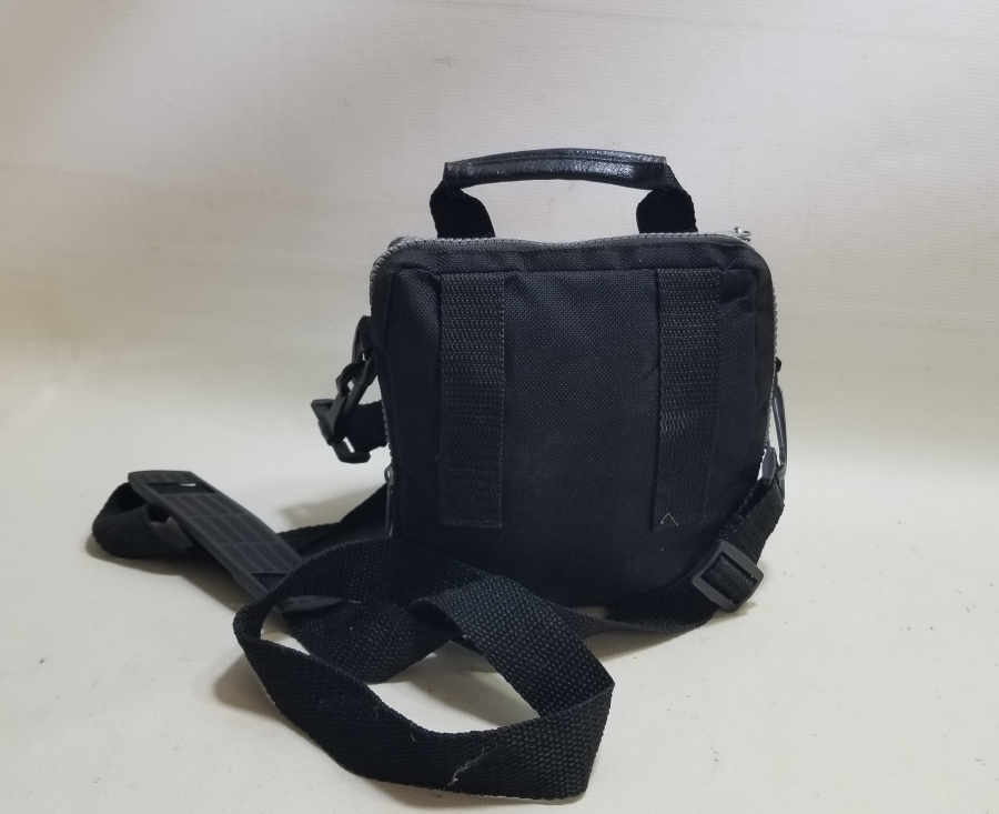 ORİJİNAL ÇANTASINDA CANON KAMERA