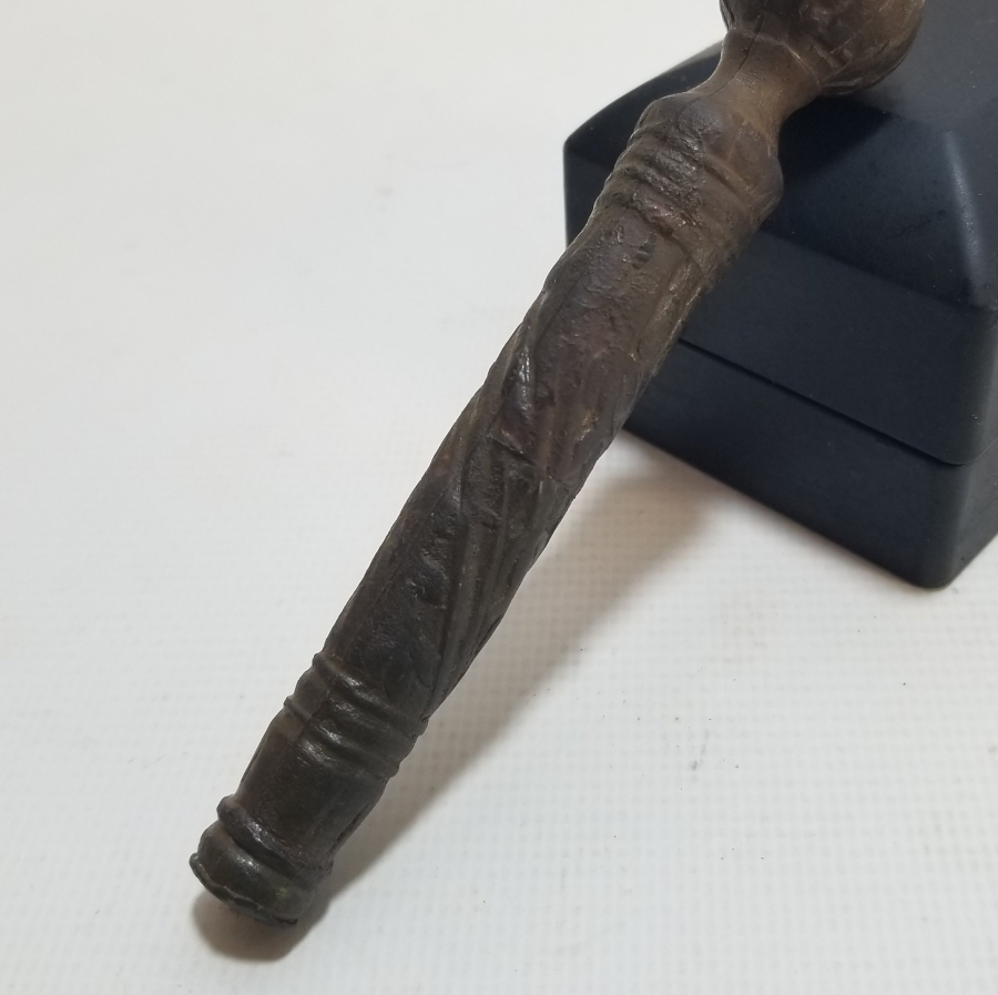 OSMANLI DÖNEMİ MEVLEVİ DERVİŞ SİKKESİ FORMUNDA YAPILMIŞ PAZARCI SARIK MAŞASI PARÇASI