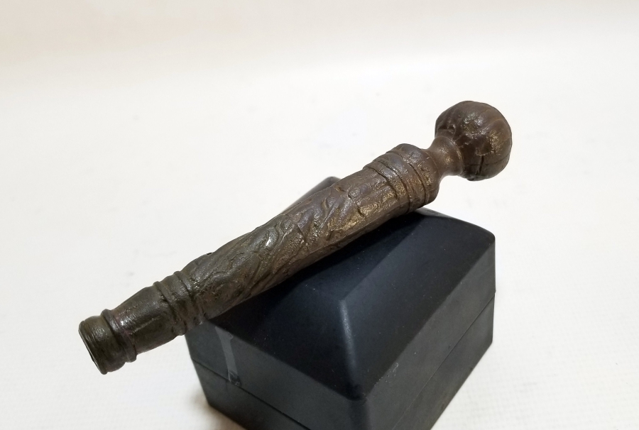 OSMANLI DÖNEMİ MEVLEVİ DERVİŞ SİKKESİ FORMUNDA YAPILMIŞ PAZARCI SARIK MAŞASI PARÇASI