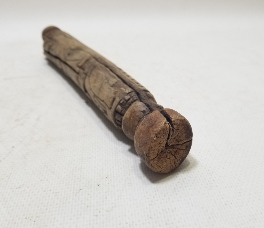 ÜZERİNDE GEYİK, ÇAKAL VE TAVŞAN GİBİ HAYVAN FİGÜRLERİ BULUNAN OSMANLI DÖNEMİ NADİR ŞAMANİK TEF TOKMAĞI