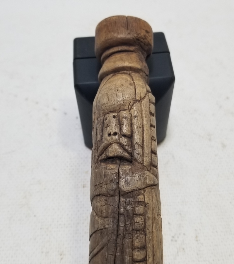 ÜZERİNDE GEYİK, ÇAKAL VE TAVŞAN GİBİ HAYVAN FİGÜRLERİ BULUNAN OSMANLI DÖNEMİ NADİR ŞAMANİK TEF TOKMAĞI