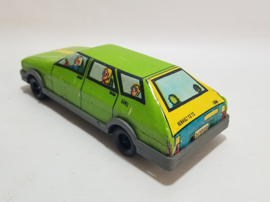 NADİR RENKTE GÜREL MARKA YERLİ YAPIM ANTİKA OYUNCAK ARABA