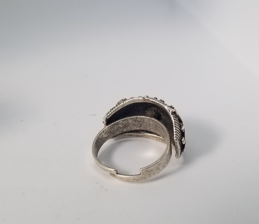 ÜZERİ NAZAR EBCEDLİ GÜMÜŞ KAPLAMA BİJUTERİ YÜZÜK