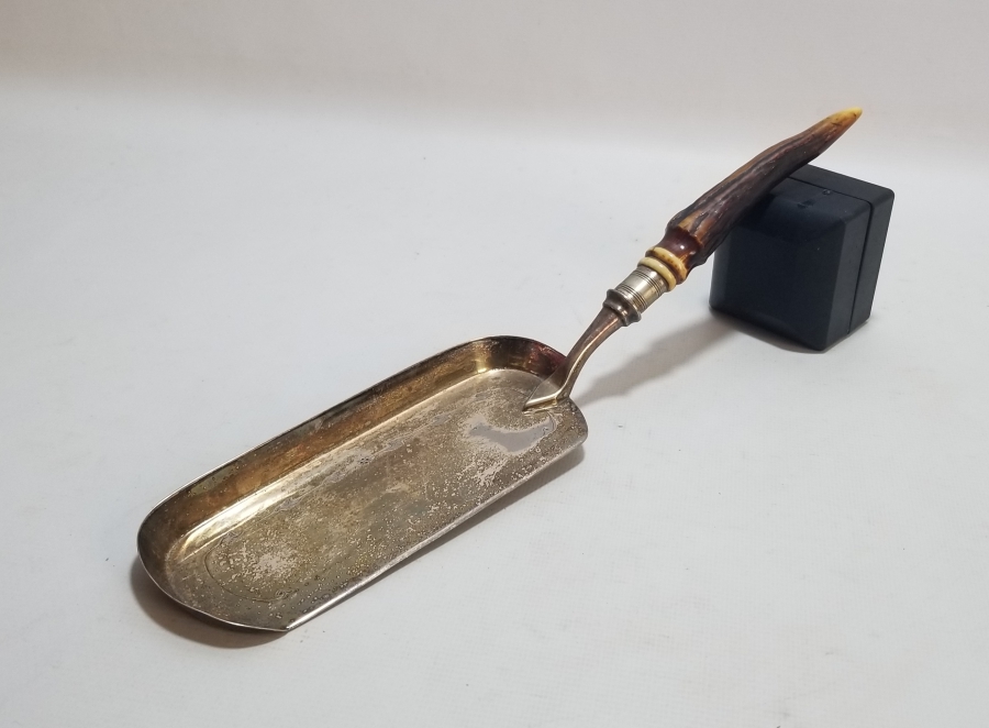 GEYİK BOYNUZU SAPLI GÜMÜŞ KAPLAMA ANTİKA SOFRA - MASA FARAŞI