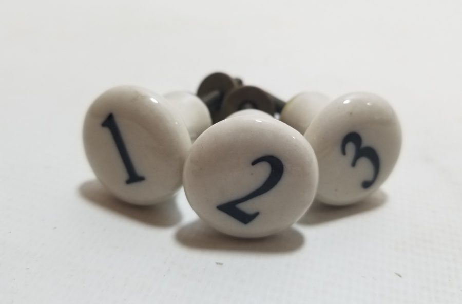 ANTİKA PORSELEN ÇEKMECE KULPLARI