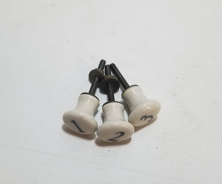 ANTİKA PORSELEN ÇEKMECE KULPLARI