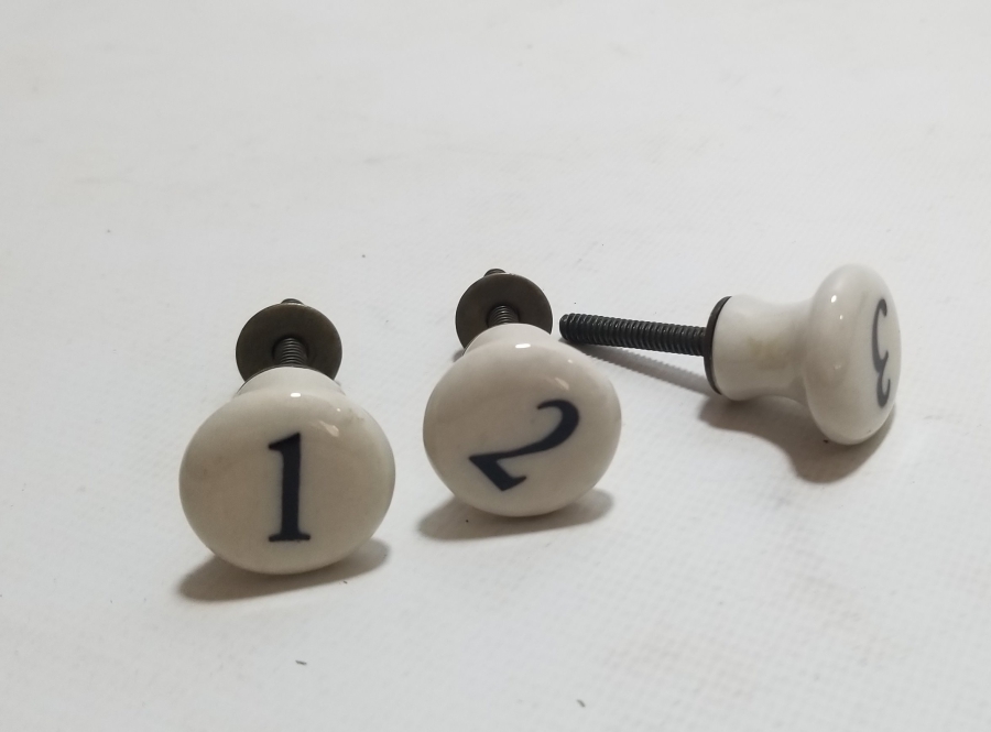 ANTİKA PORSELEN ÇEKMECE KULPLARI