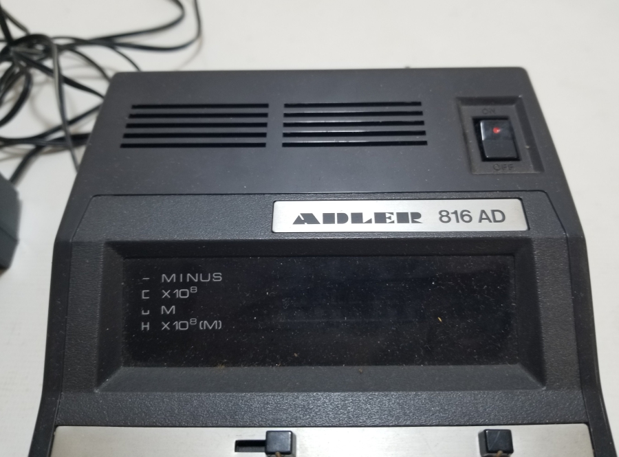 ANTİKA ELEKTRİKLİ HESAP MAKİNESİ